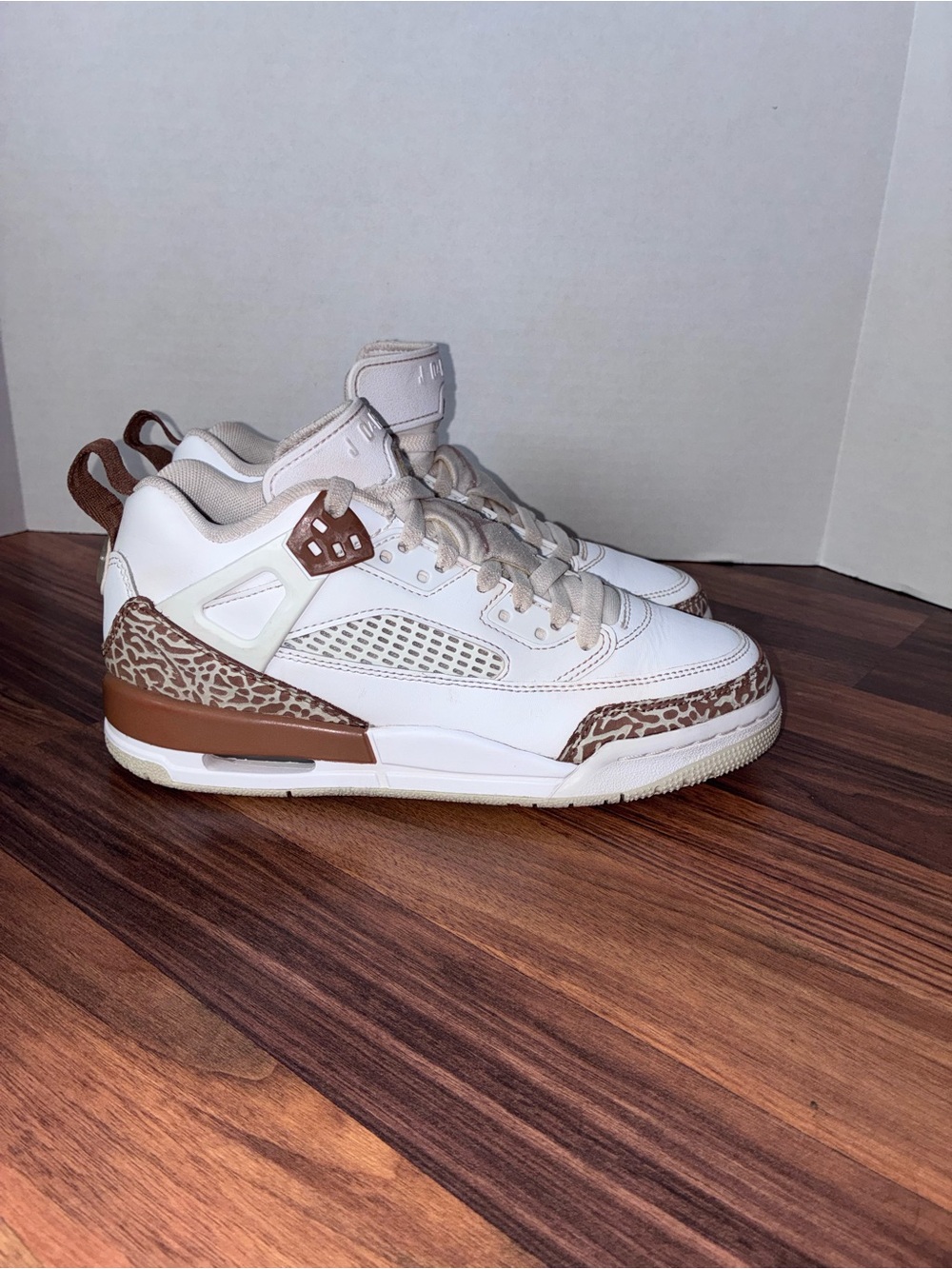 Air Jordan Spizike Low GS 'Archaeo Brown' Size 5Y. FQ3950 101 - Picture 3 of 6